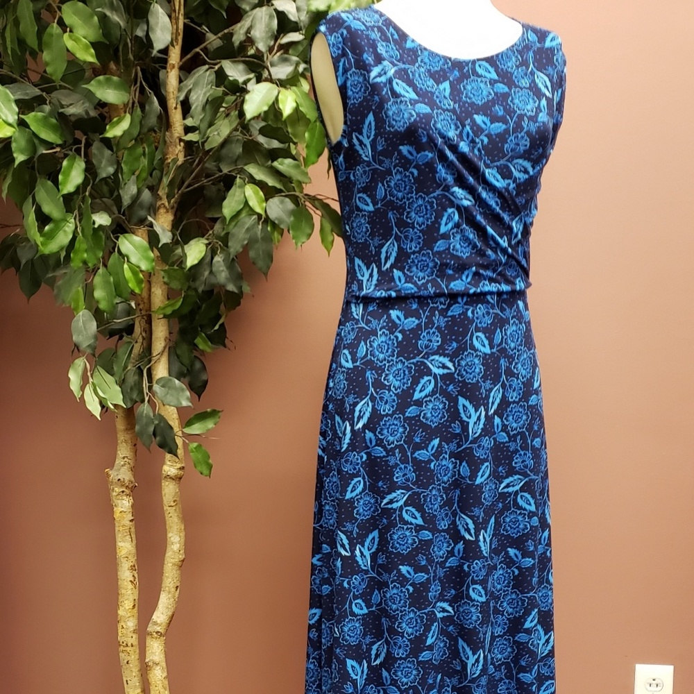 Chaus maxi dress